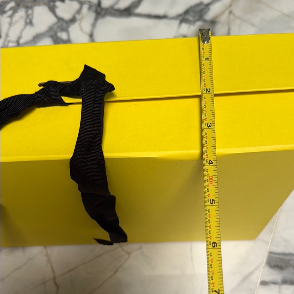 MYTHERESA Yellow Gift Box - Picture 12 of 12